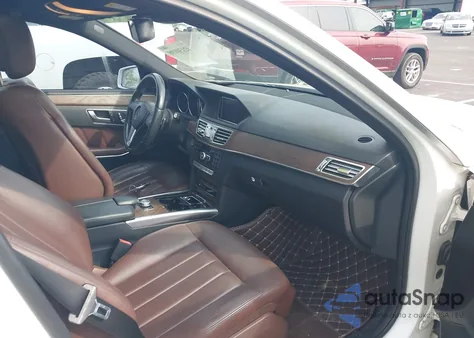 2014 Mercedes-Benz E 350 E 350 Luxury z USA, uszkodzony, nr VIN WDDHF5KB1EA839711